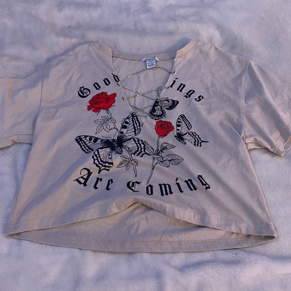 Good material, the chains feel cold but will warm up to your body temperature. - Picture 1 of 3